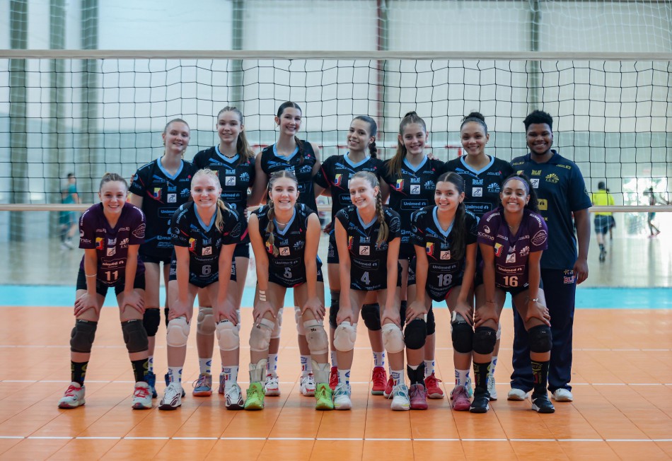 Futsal e vôlei vencem em estreia pela fase Regional dos Joguinhos Abertos de Santa Catarina
