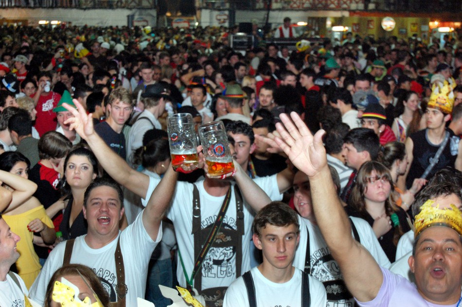 Contratações para limpeza e segurança da Oktoberfest iniciam nesta quinta, dia 5