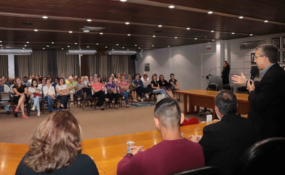 CMDCA e CMI empossam novos conselheiros e elegem novas coordenações