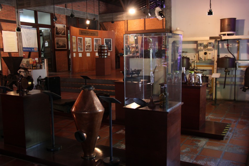 Museu da Cerveja e Centrais de Atendimento ao Turista (CAT) suspedem atividades