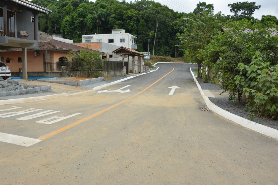 Prefeitura entrega obra de mutirão no bairro Fortaleza
