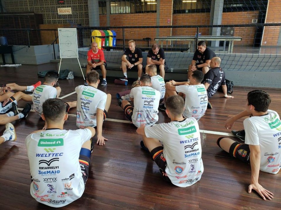 Blumenau Futsal enfrenta ADC Curitibanos em amistoso fora de casa