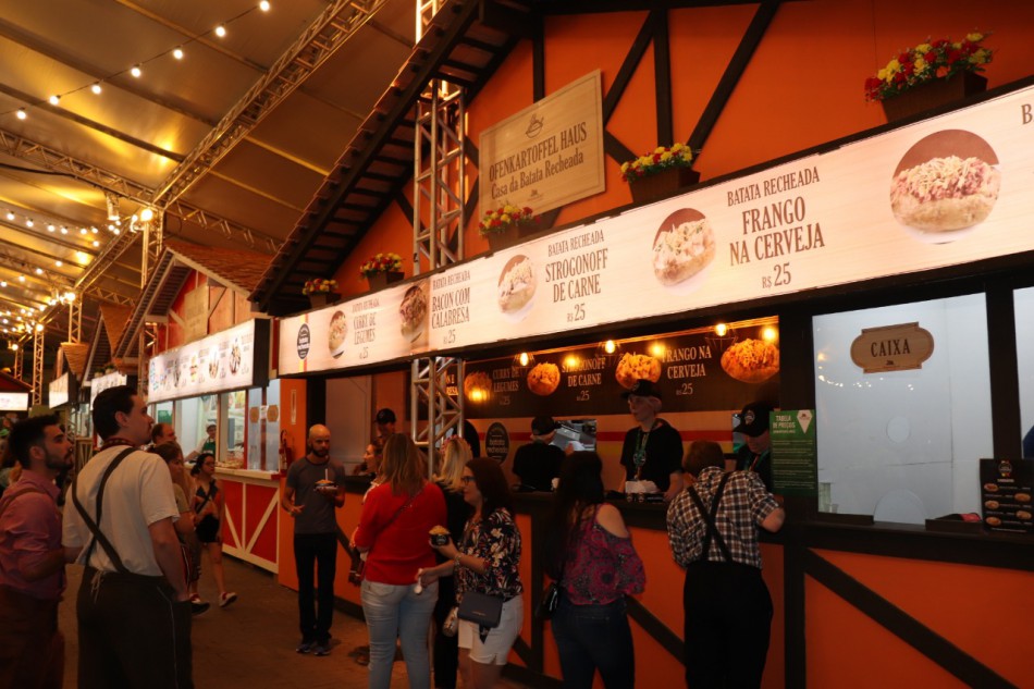 Novidades na gastronomia da 36ª Oktoberfest atendem todos os paladares