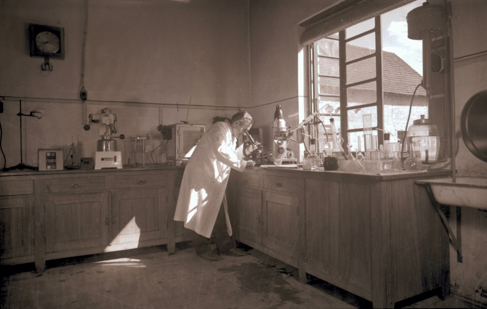 Memória Digital: Laboratório da Cia. Lorenz