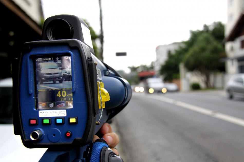 Confira a lista de ruas que podem ser fiscalizadas com radares móveis
