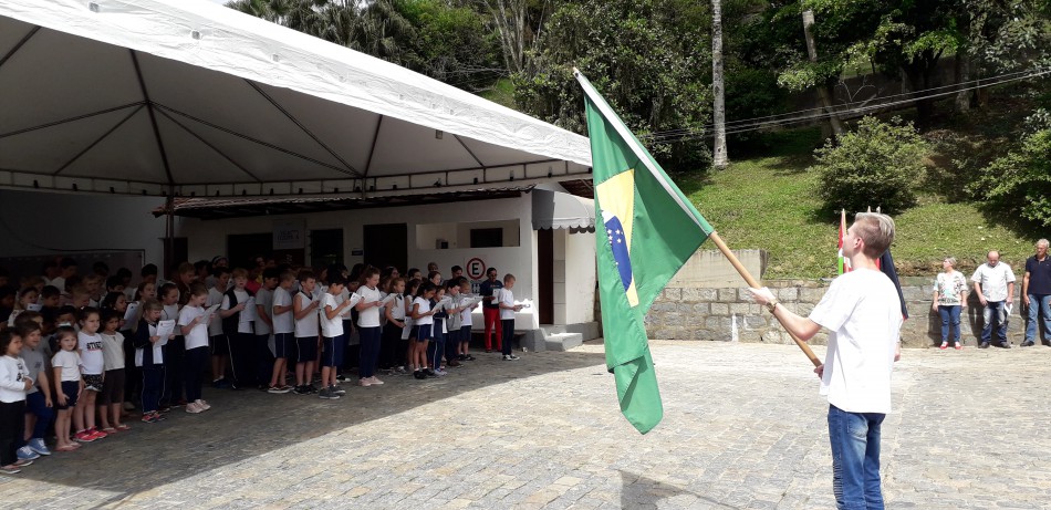 Intendência da Vila promove evento cívico com a participação das unidades de ensino do distrito