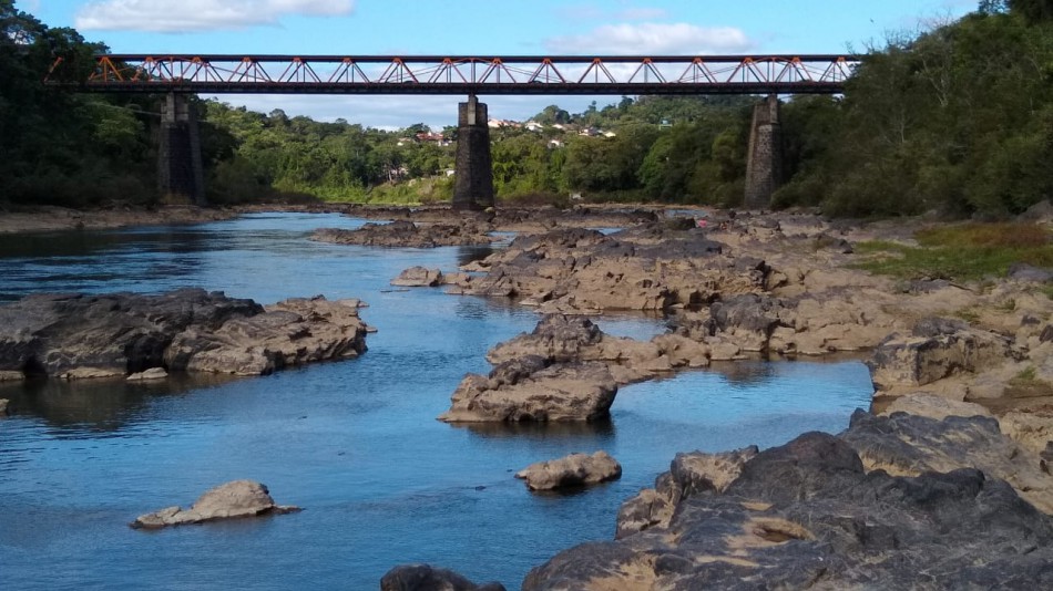 Como a estiagem afeta o nível do Rio Itajaí-Açu em Blumenau