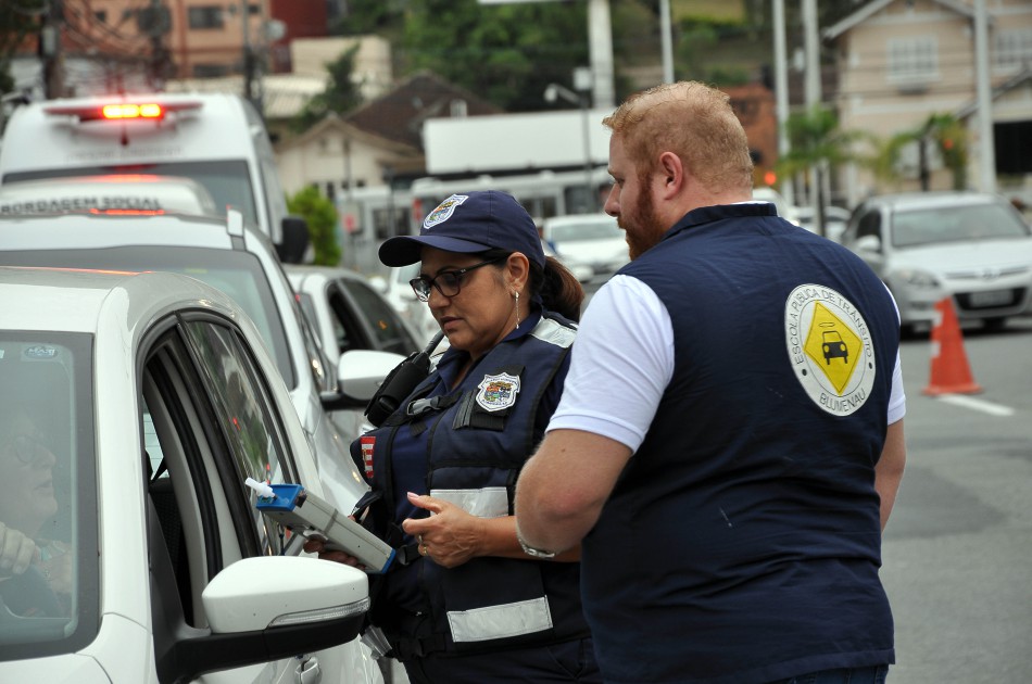 Seterb promove blitz educativa para conscientização contra o alcoolismo no trânsito