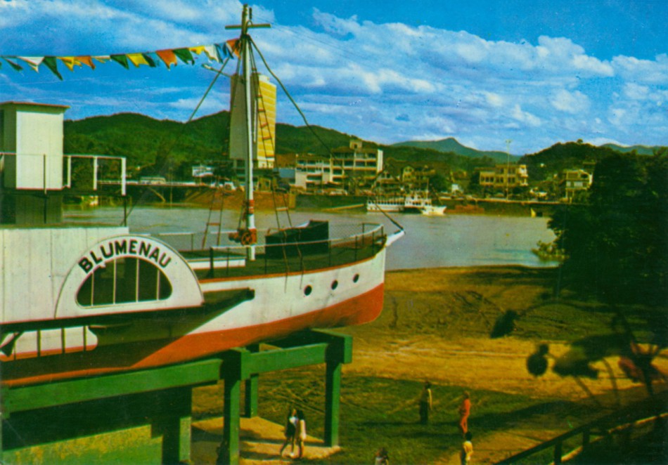 Memória Digital: Postal da cidade