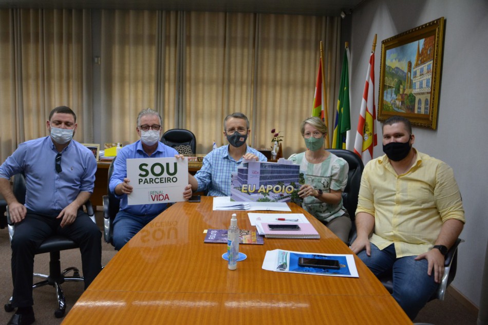 Prefeitura assina convênio de R$ 350 mil com a Renal Vida de Blumenau