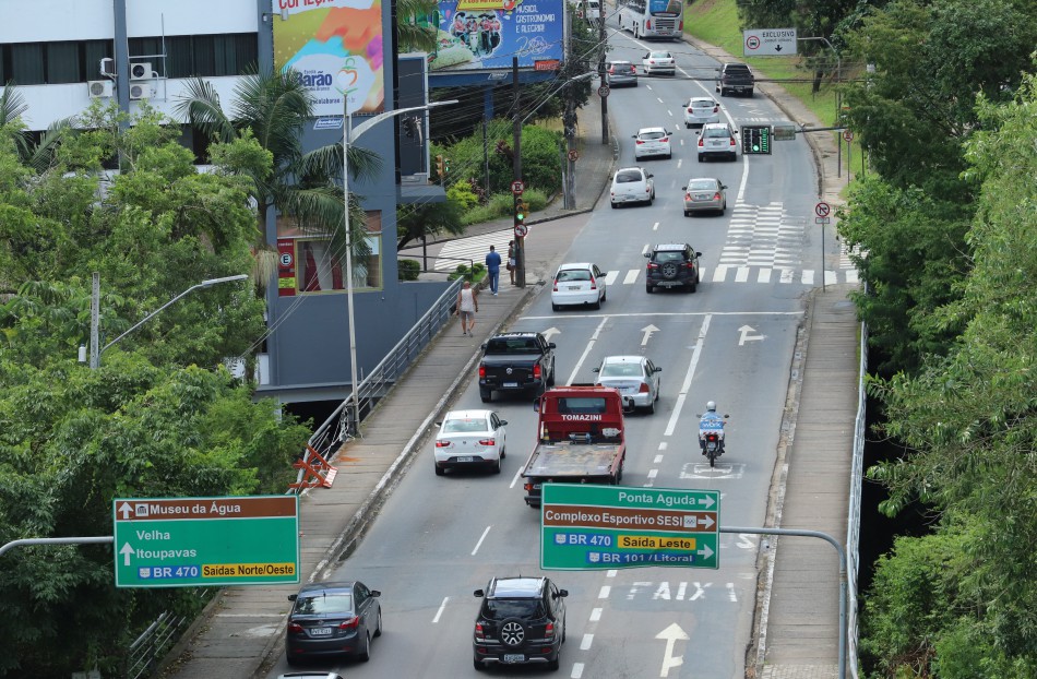 Ponte que liga as avenidas Beira-Rio e Martin Luther recebe manutenção nesta sexta 