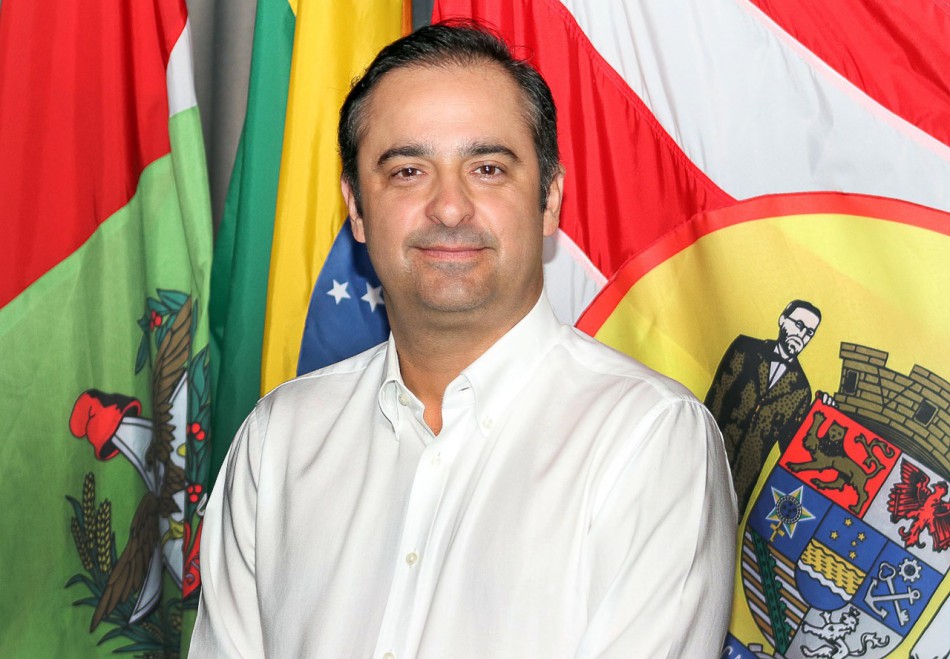 André Espezim retoma o comando da Secretaria de Comunicação Social