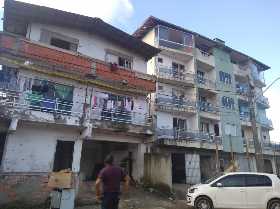 Defesa Civil interdita dois imóveis que ofereciam riscos aos moradores