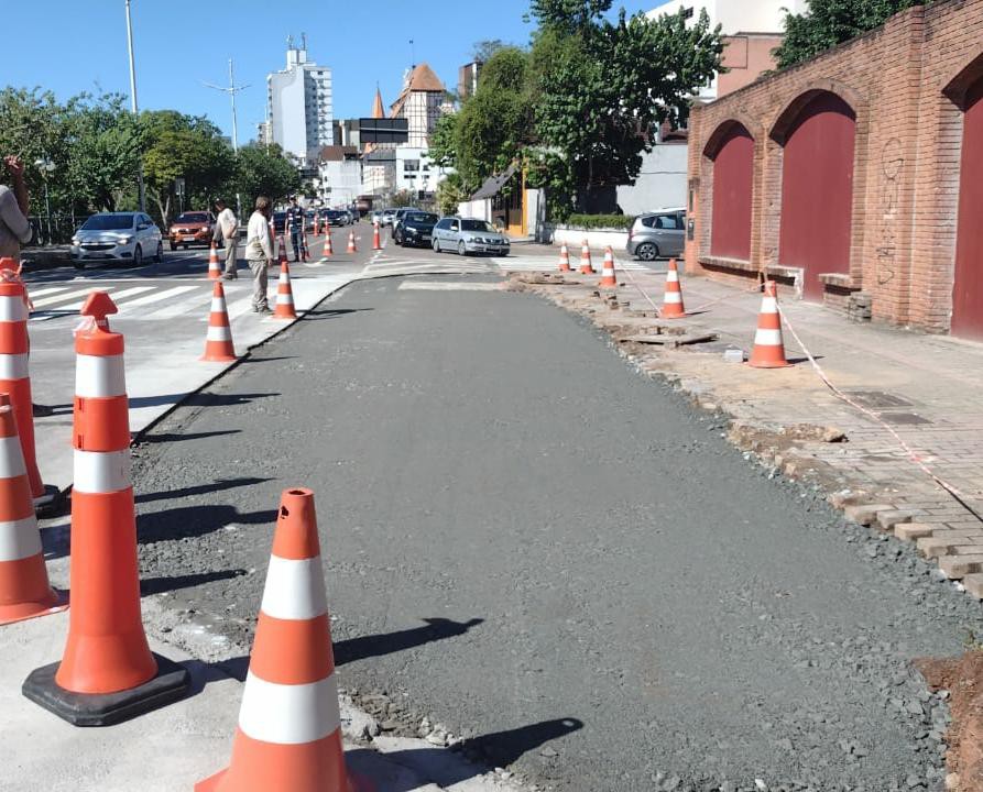 Seurb realiza última etapa de trabalhos em trecho da Beira-Rio nesta sexta, dia 21