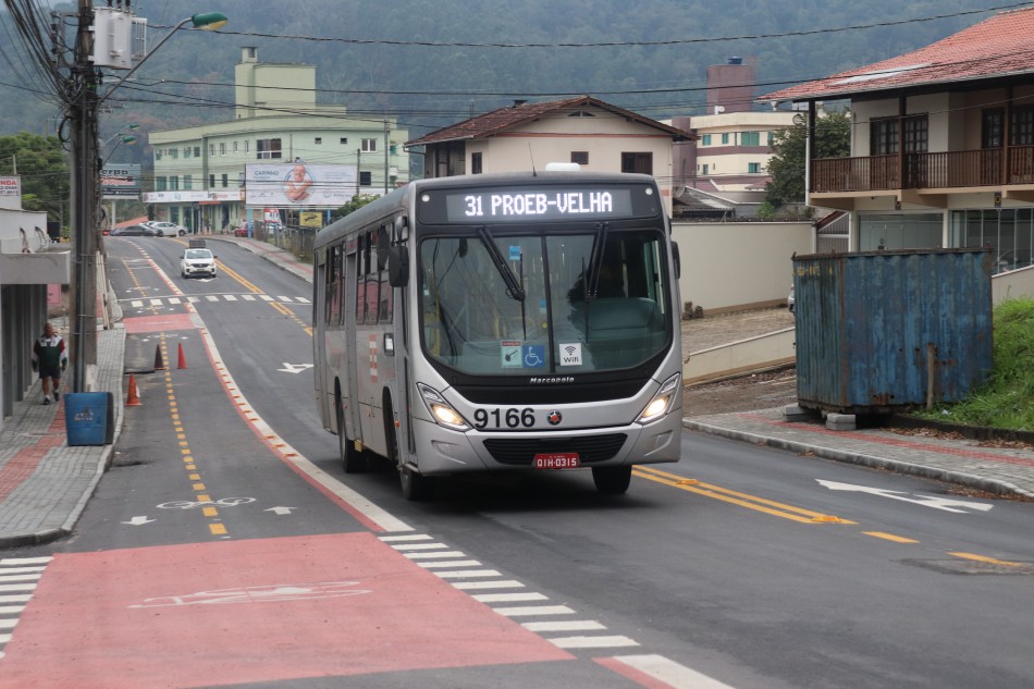 Transporte coletivo, atendimento e serviços da Seterb durante o feriado de Tiradentes