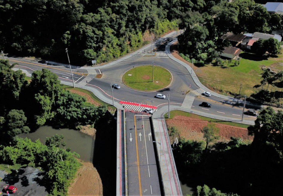 Nova ponte do Garcia será liberada ao trânsito neste sábado, dia 10