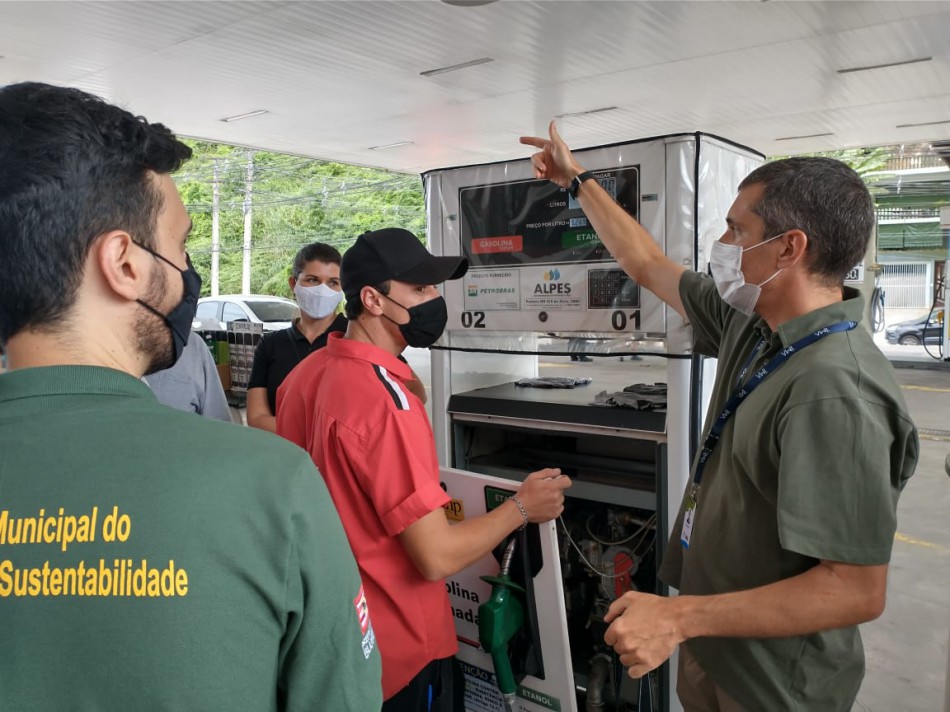 Equipe técnica da Semmas recebe treinamento para licenciamento de postos de combustíveis