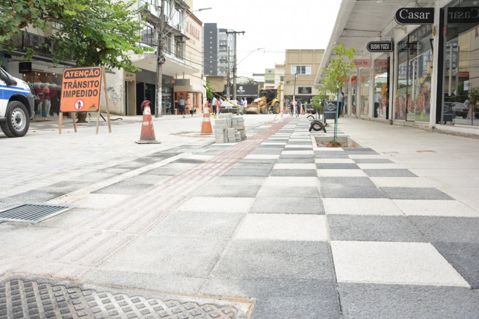 Obras na Curt Hering avançam rapidamente e equipes iniciam 2º trecho na próxima terça-feira, dia 23