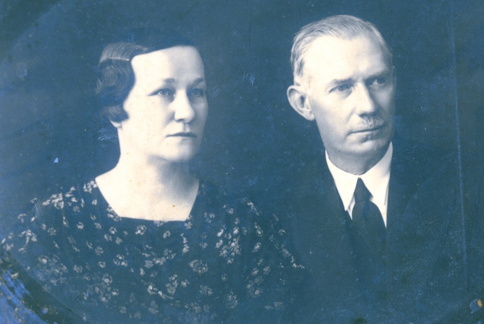 Memória Digital: Família Hennings