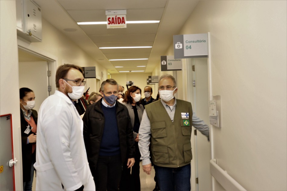 Ministro da Saúde conhece modelo adotado pela Prefeitura de Blumenau para enfrentamento à pandemia