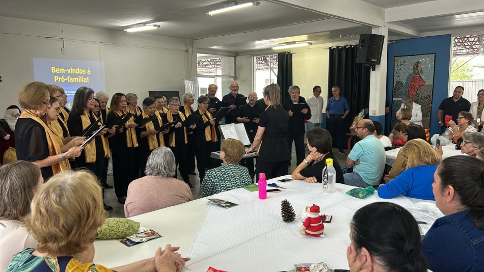Encontro de Clubes de Mães encerra cronograma anual em clima natalino