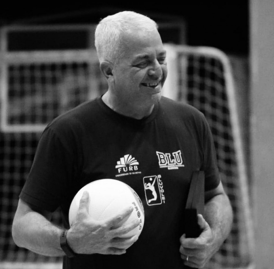 Prefeitura decreta luto oficial pela morte do Professor Carlos Henrique Brito de Oliveira