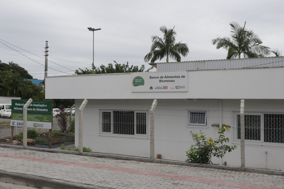 Prefeitura entrega a modernização e ampliação do Banco de Alimentos
