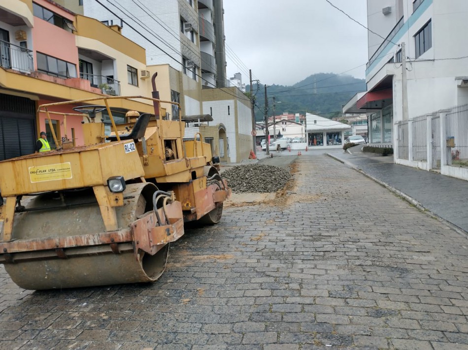 Implantação no Corredor Sul chega às ruas Paulo Kellner e August Muller