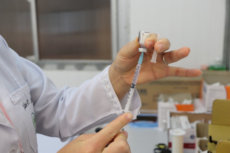 Blumenau reabre agendamento para aplicação da terceira dose contra a Covid-19