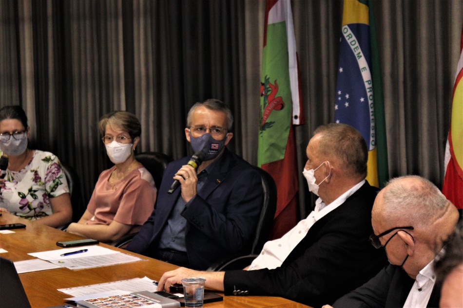 Comitiva alemã visita Blumenau em busca de parcerias