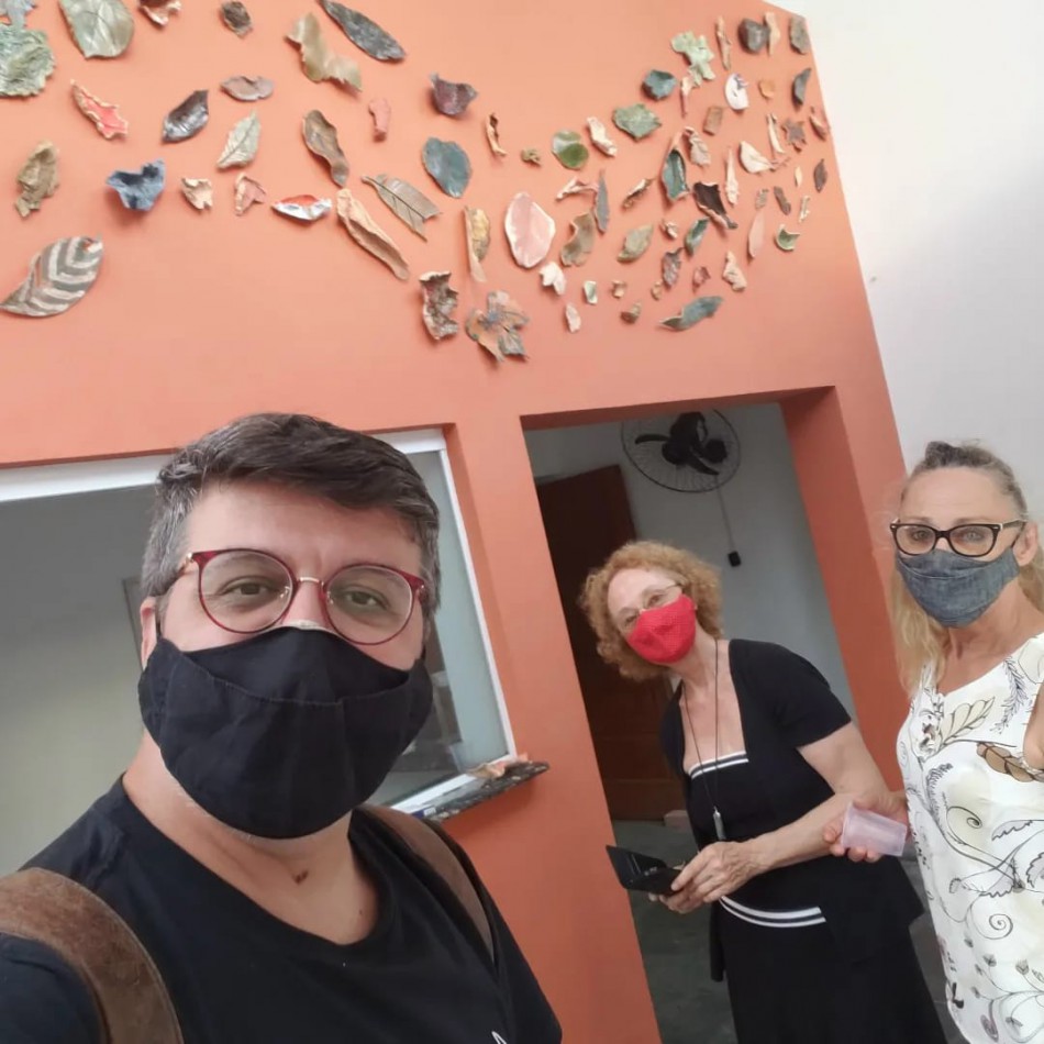 MAB instala novo painel cerâmico