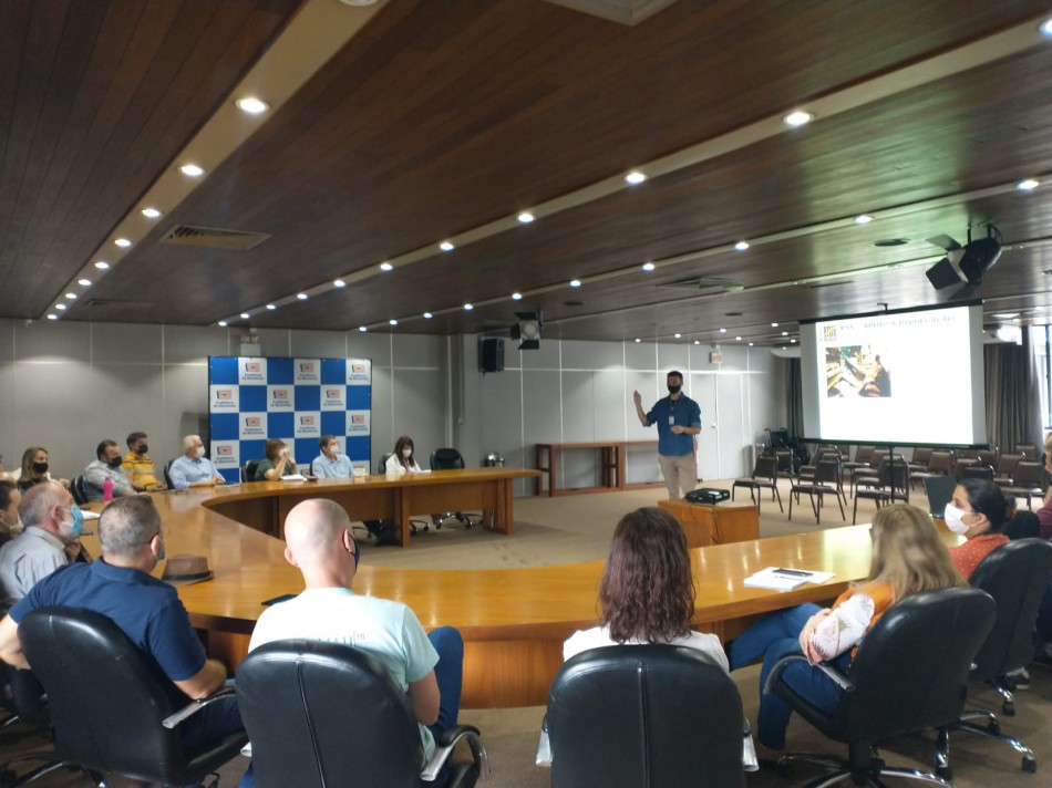 IBGE apresenta para secretarias municipais e entidades Censo Demográfico 2022
