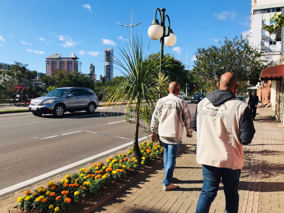 Abordagem Social atende pela opção 2 do telefone 156