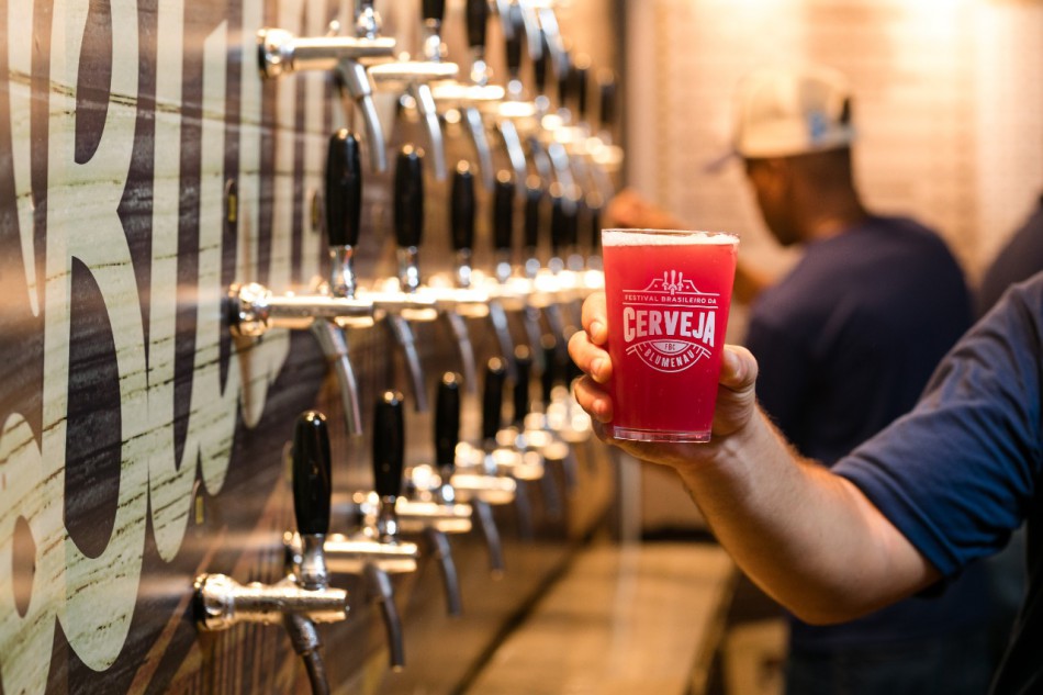 Vigilância Sanitária de Blumenau capacita manipuladores cervejeiros do Festival Brasileiro da Cerveja