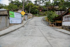 Prefeitura de Blumenau conclui pavimentação em concreto em rua do bairro Progresso