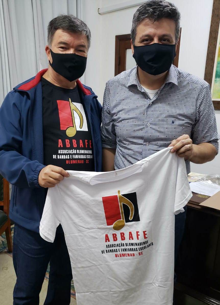 Maestro Edson Ricardo divulga ações da Abafe