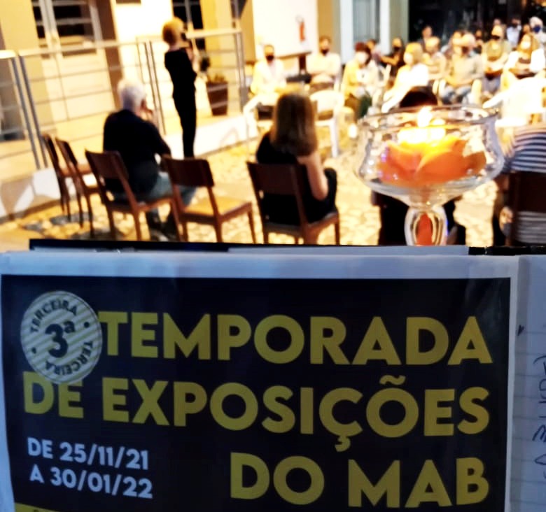 Público prestigia última exposição do MAB em 2021