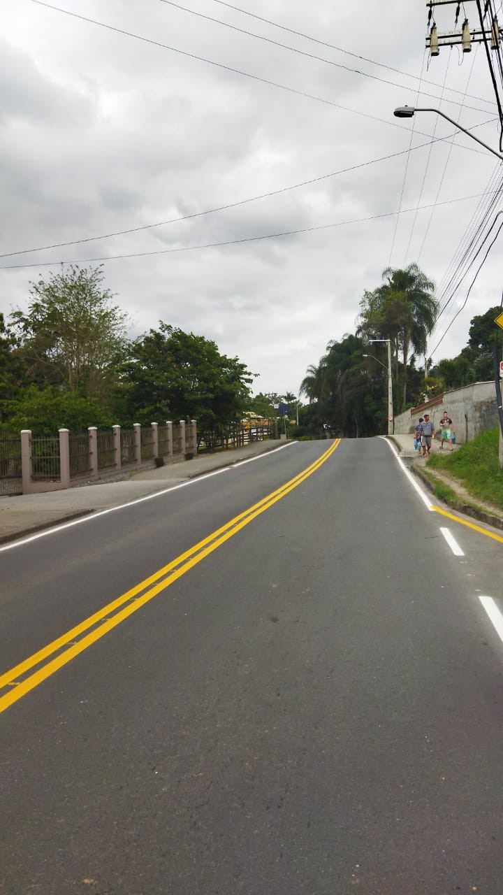 Obra da Rua Philipp Bauler entra em fase final com a etapa de sinalização de trânsito 