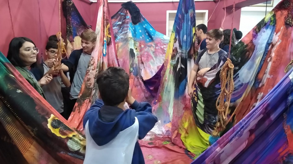 Estudantes fazem Caminhada Cultural no Centro Histórico