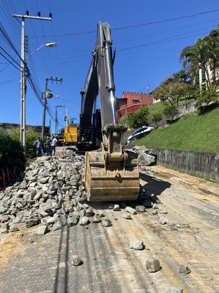 Samae inicia obra de enrocamento na Rua Coripós