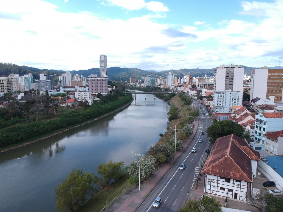 Confira as ruas com alteração de trânsito em Blumenau neste fim de semana 