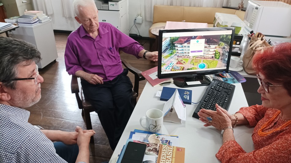 Norte-americano vem a Blumenau para encontro histórico
