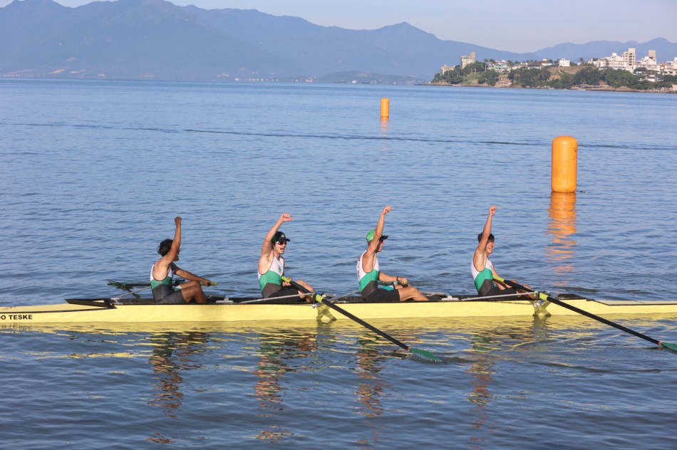 Blumenau conquista dez medalhas no estadual de remo