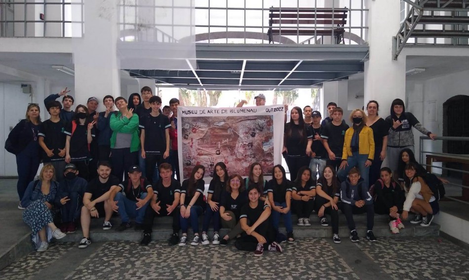 Visitas de escolares movimentam o MAB
