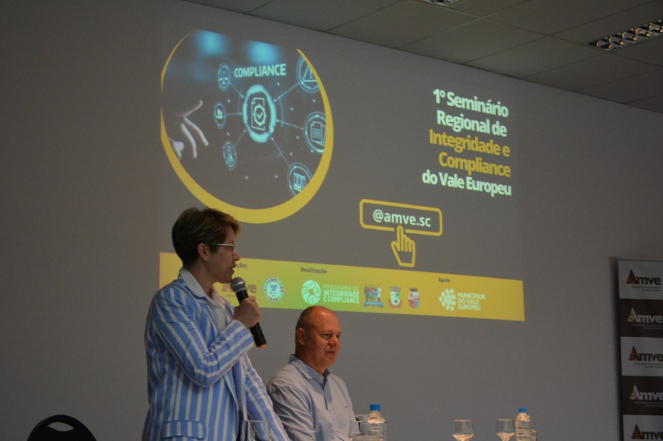 Blumenau participa do 1º Seminário Regional de Integridade