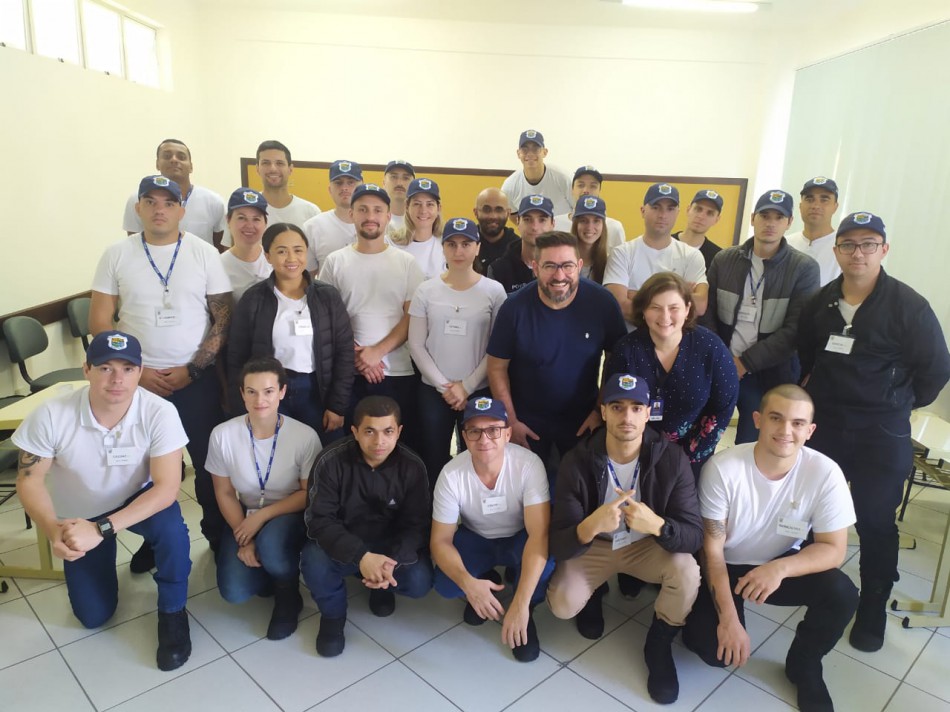 Conhecendo Blumenau: novos agentes de trânsito recebem capacitação para atender turistas