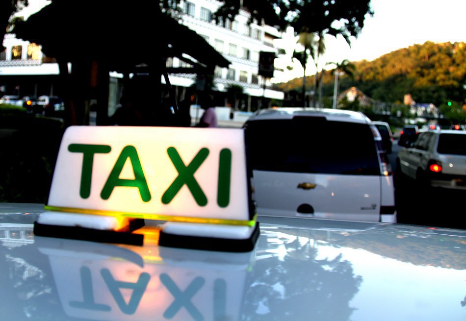 SMTT fará vistorias de táxis oficiais da Oktoberfest na próxima semana
