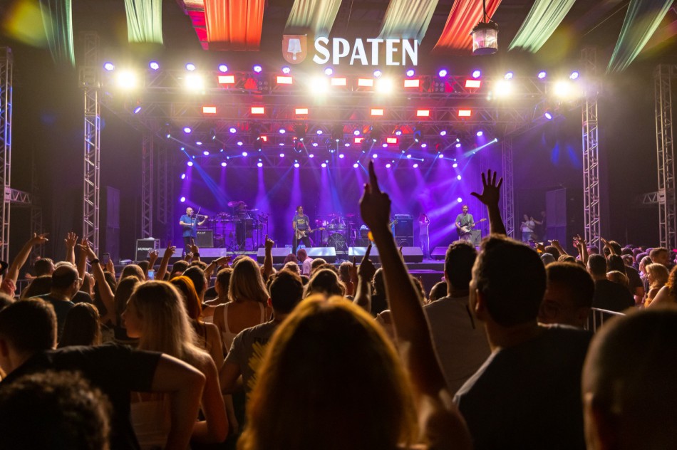 Confira como foi a primeira noite da Sommerfest 2023 em Blumenau
