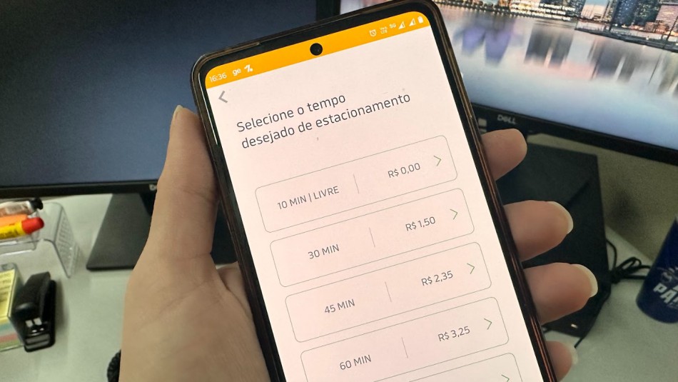 Blumenau libera nova opção de estacionamento rotativo gratuito por dez minutos