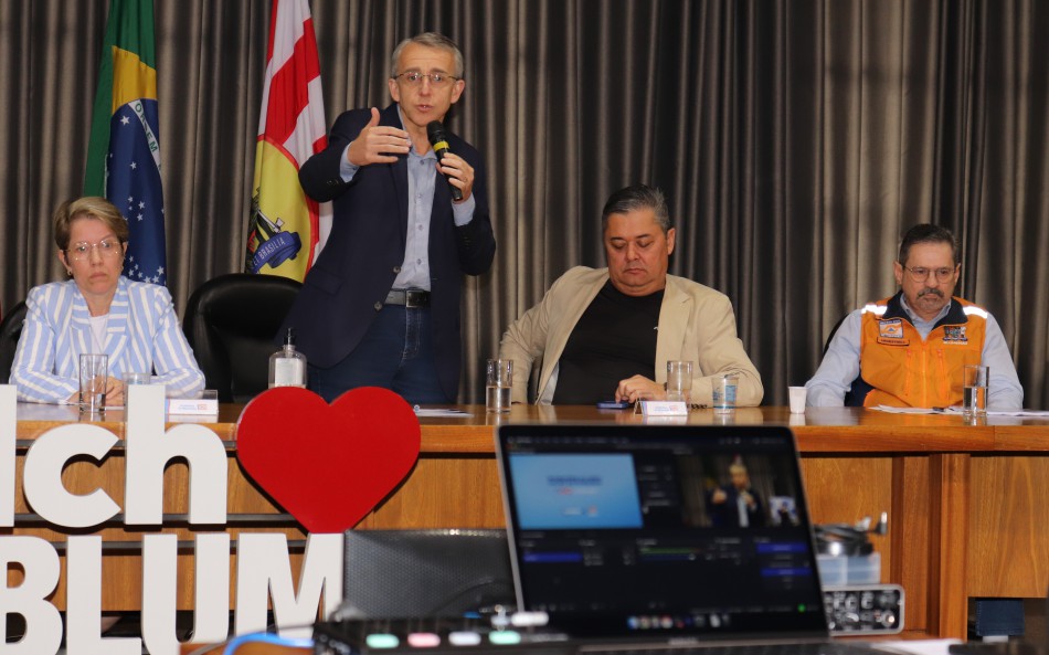 Prefeito apresenta Plano Municipal de Segurança Escolar